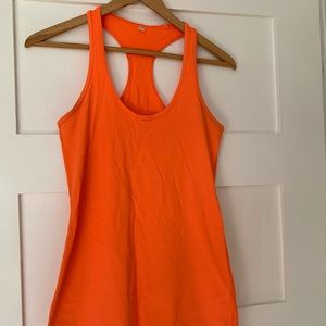 Lululemon tank, size 6